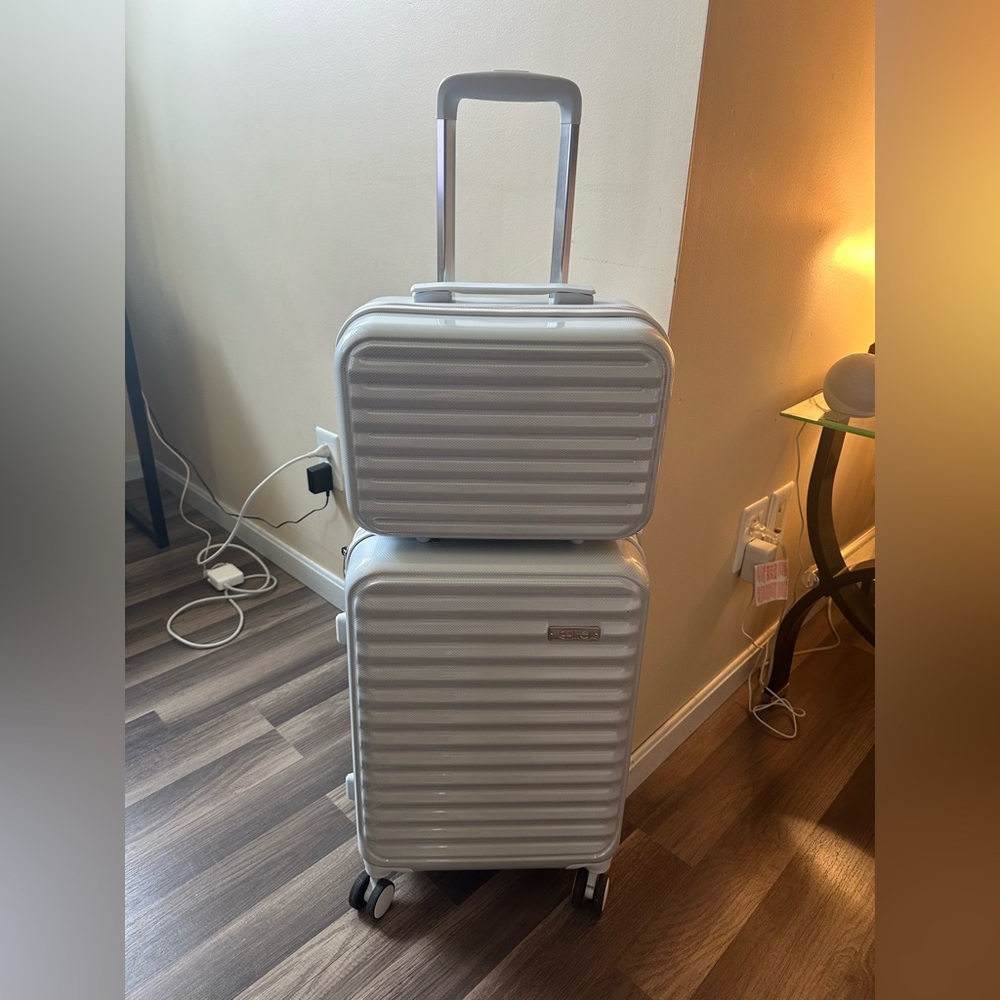 Carry On Suitcase with Cosmetic Case